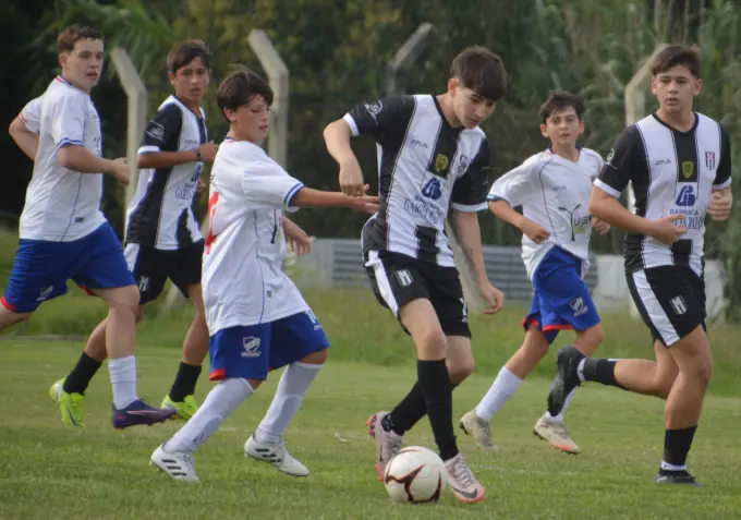 Fecha tres del Apertura en formativas: Central venció en los dos partidos a Nacional