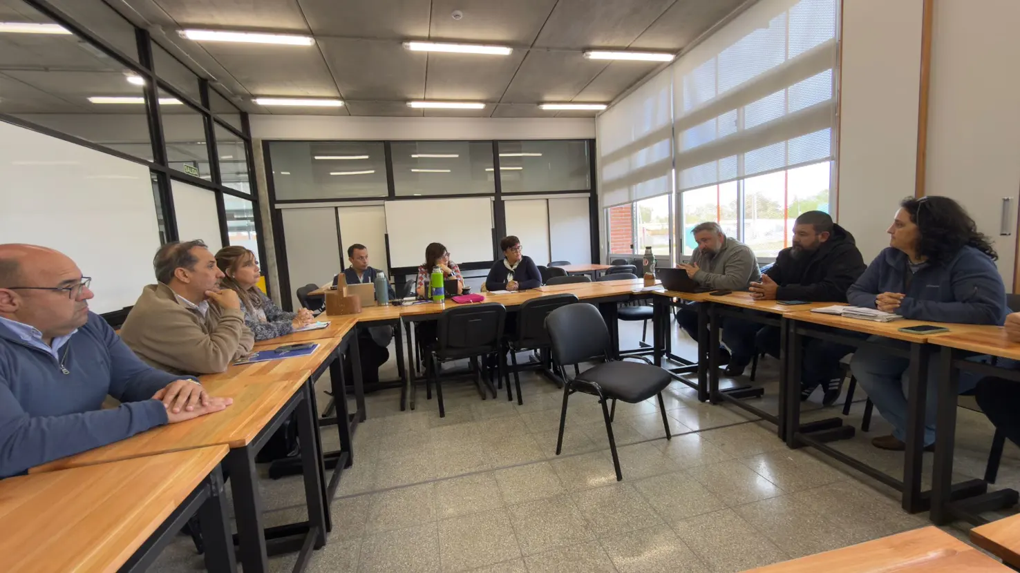 Modalidad virtual permitirá a 22 estudiantes de Ecilda iniciar curso terciario en Administración