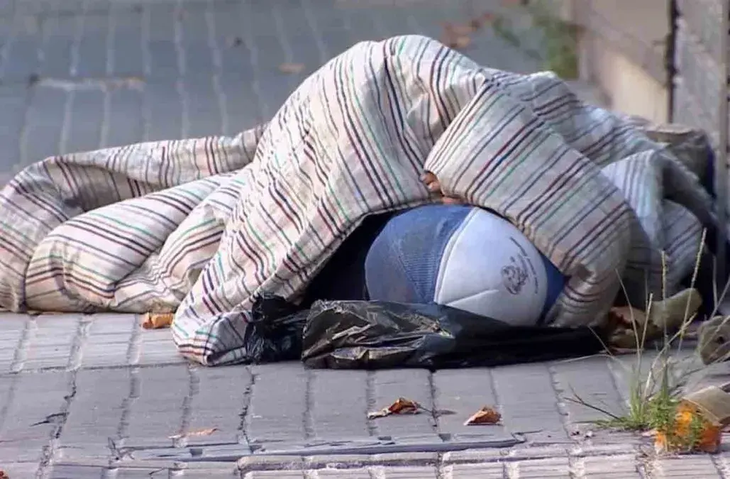 Investigan violenta agresión a una persona en situación de calle en Ciudad del Plata