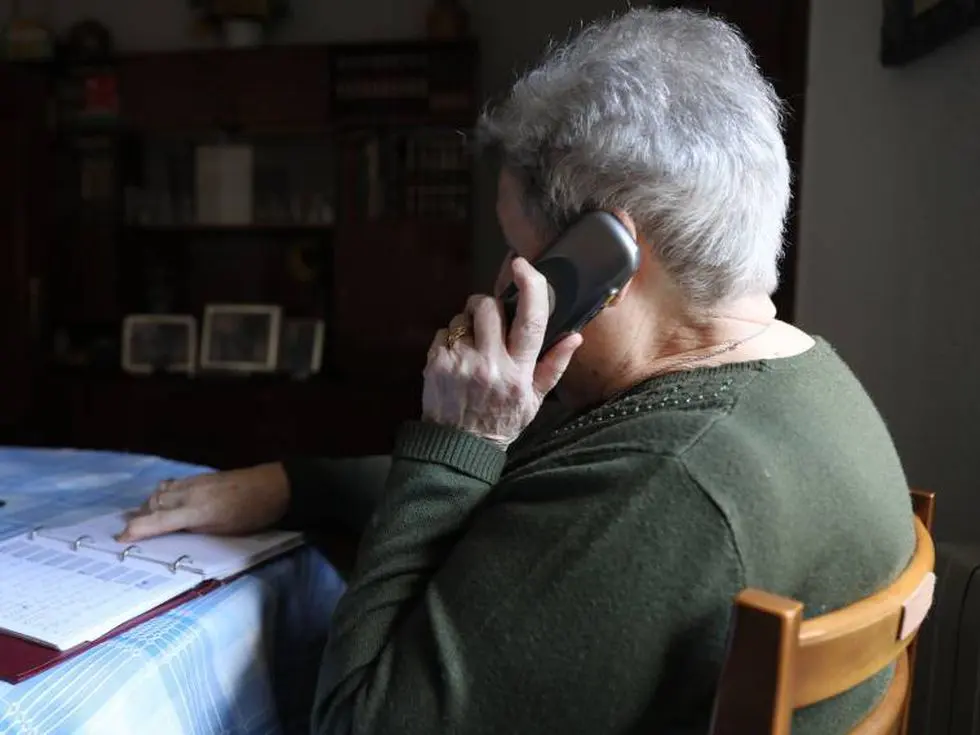 Mujer entregó dinero y joyas tras engaño vía telefónica, el estafador ya fue condenado