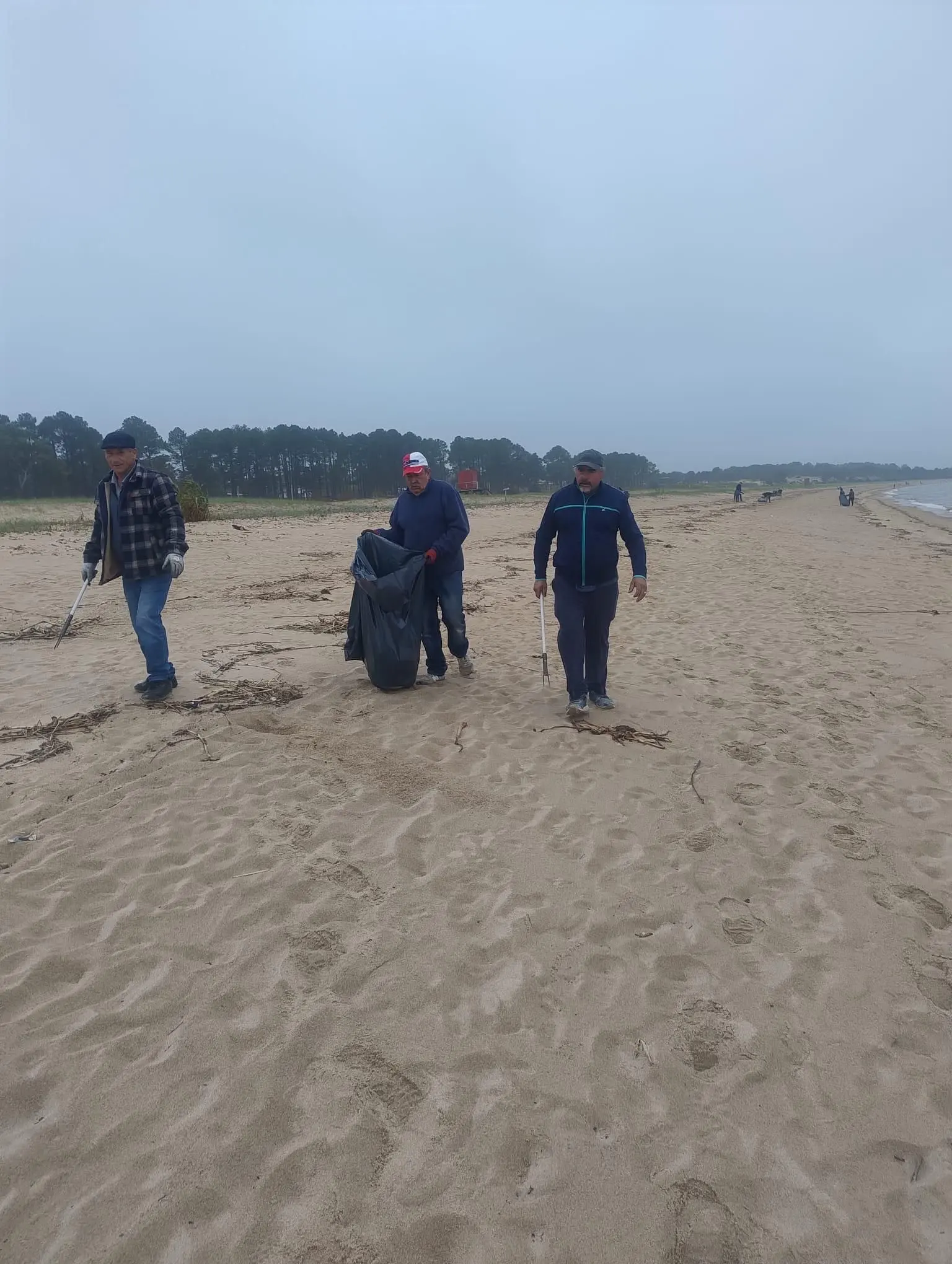 Boca del Cufré celebró el Día Mundial del Medio Ambiente con una jornada de limpieza de playa