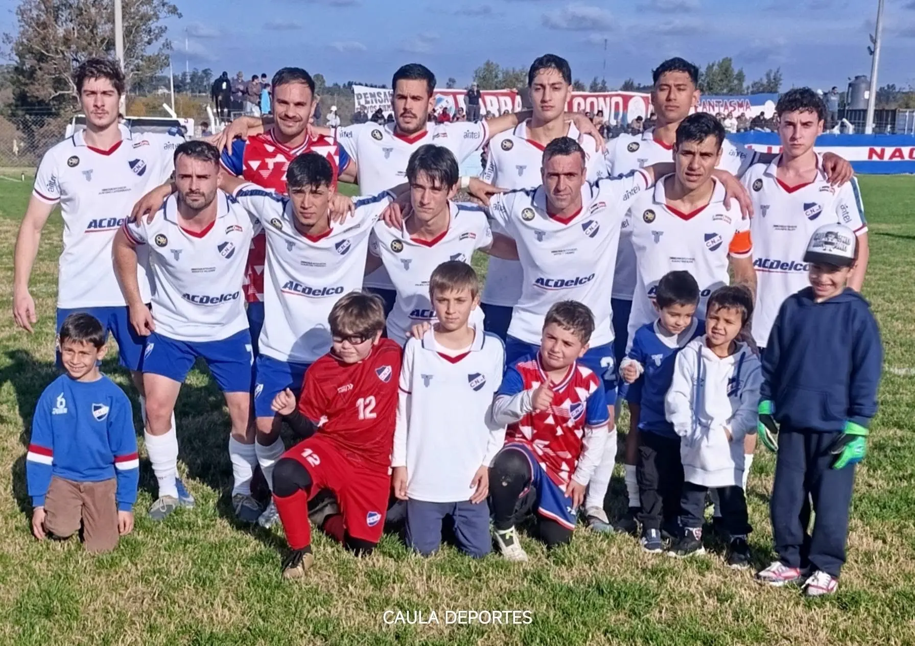 Copa “A”: los salteños Universitario y Ferro Carril protagonizan duelo de candidatos en octavos de final