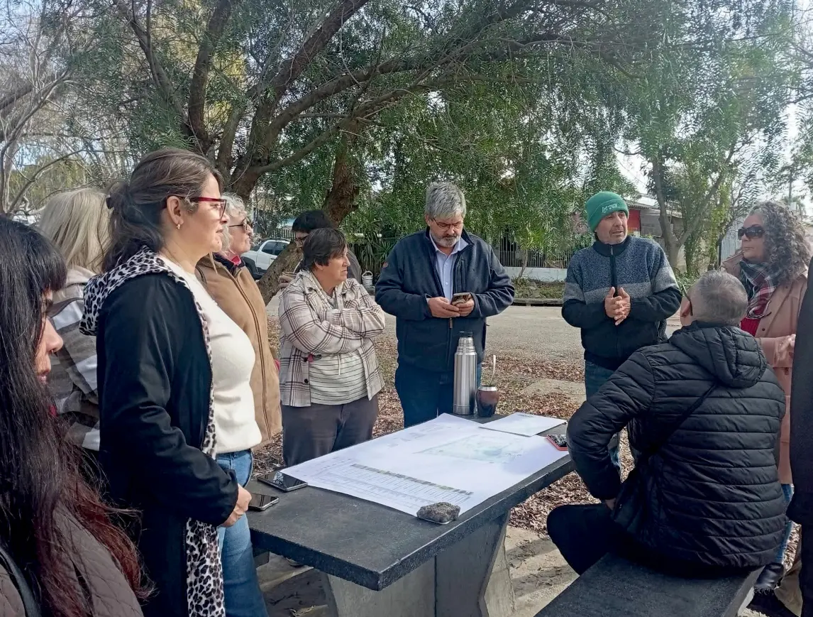 Drenaje pluvial y la recuperación del humedal marcaron las prioridades en visita de ediles a Espacio al Sur