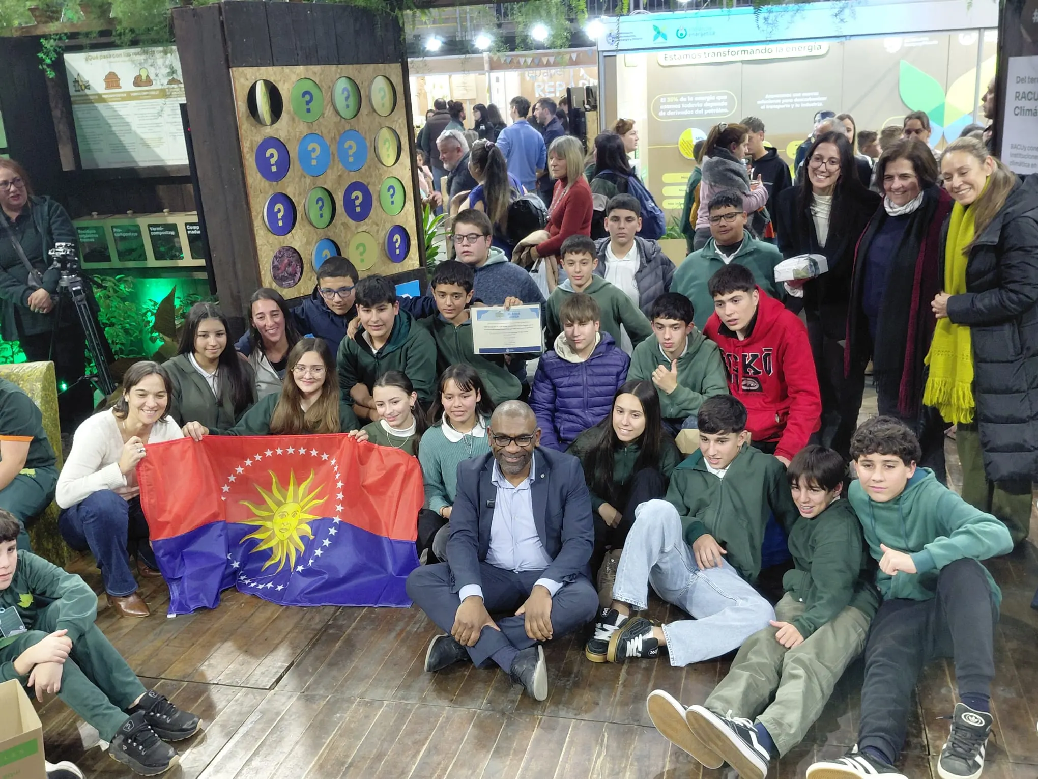 Escolares de Paso de Came distinguidos en la Expo Sostenible tras ganar concurso nacional sobre el agua