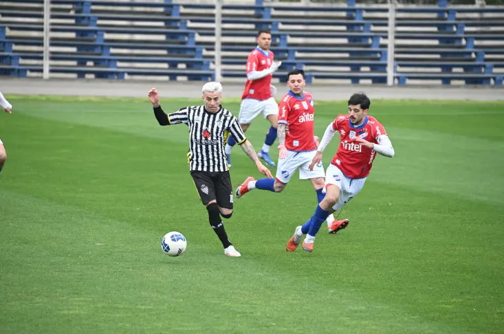 Clausura de Liga Mayor cumplió su sexta fecha y hay cambio de líder en las dos tablas