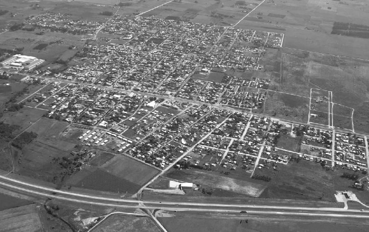En tanto, en otro procedimiento tres individuos fueron detenidos tras intentar fugar ante la presencia policial