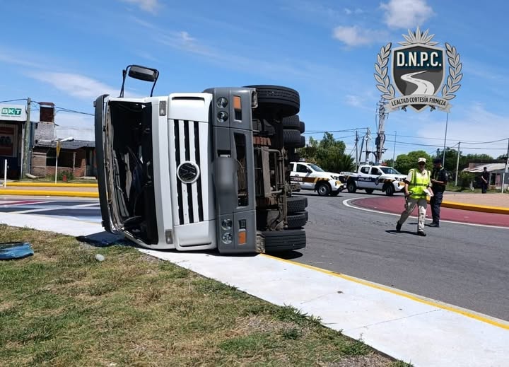 Dos siniestros con camiones se registraron en pocas horas sobre Ruta 1